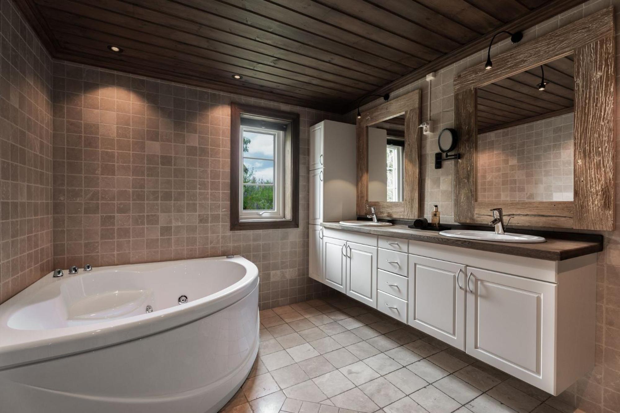 Norefjell - Storhytte Med Jacuzzi Og Fantastisk Beliggenhet Noresund Екстериор снимка